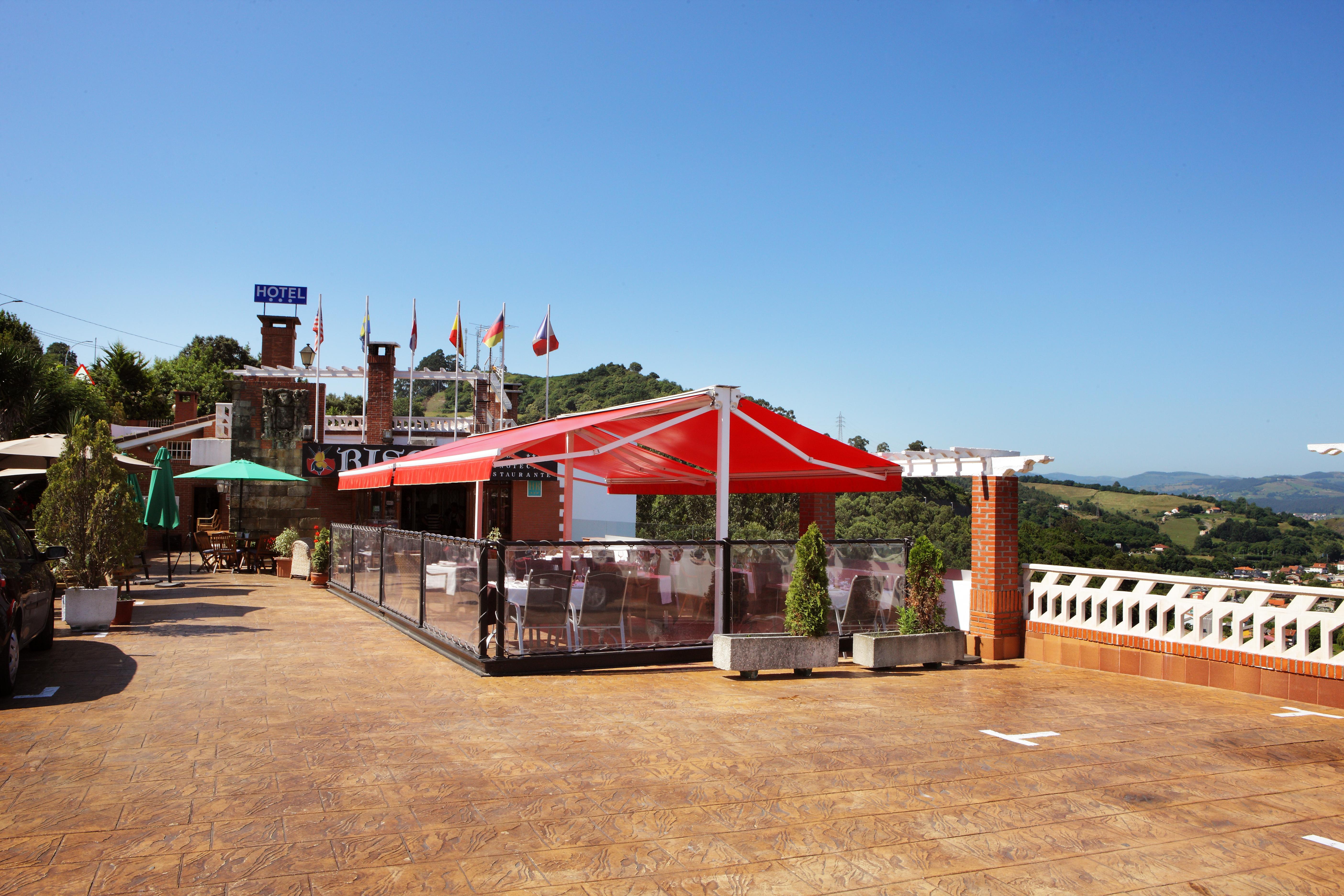 Hotel Restaurante Risco Ларедо Экстерьер фото