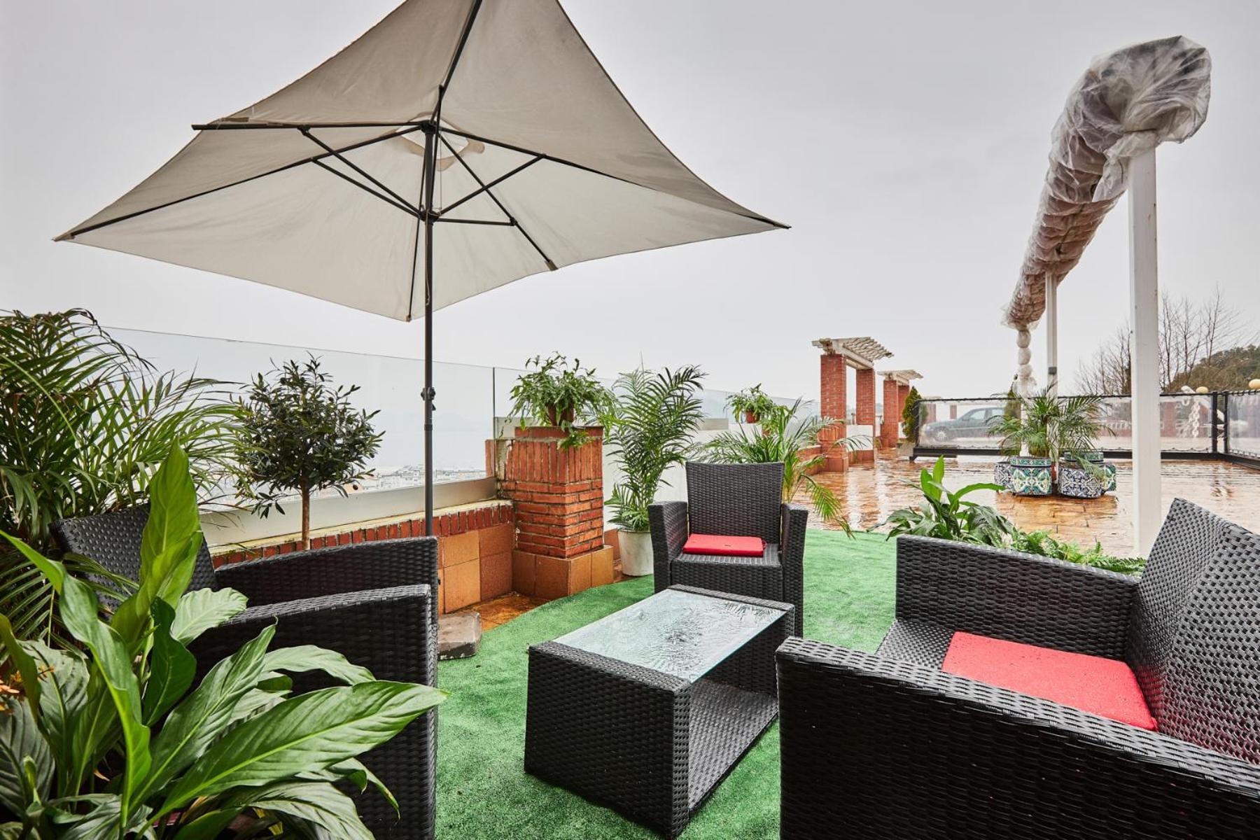 Hotel Restaurante Risco Ларедо Экстерьер фото
