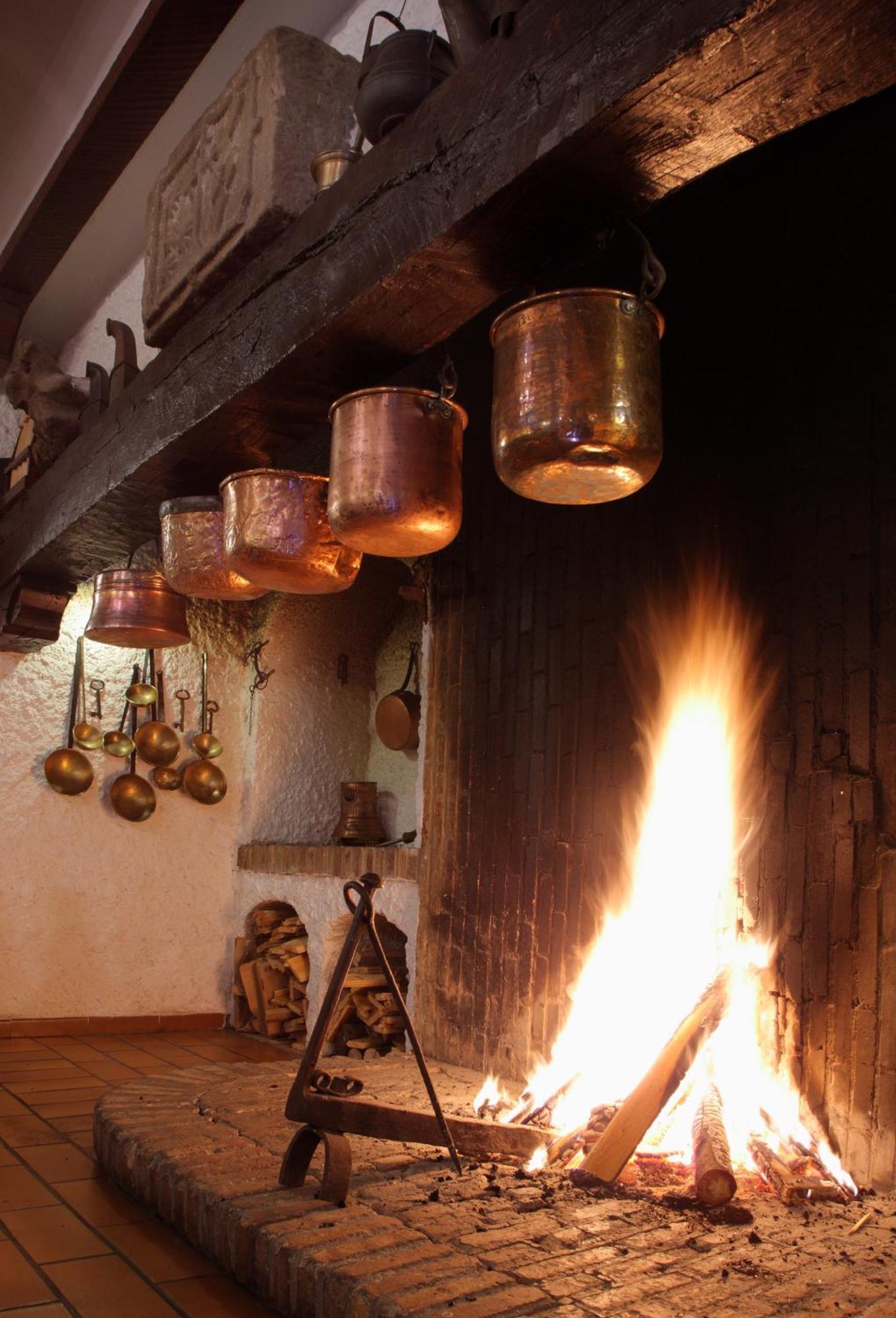 Hotel Restaurante Risco Ларедо Экстерьер фото